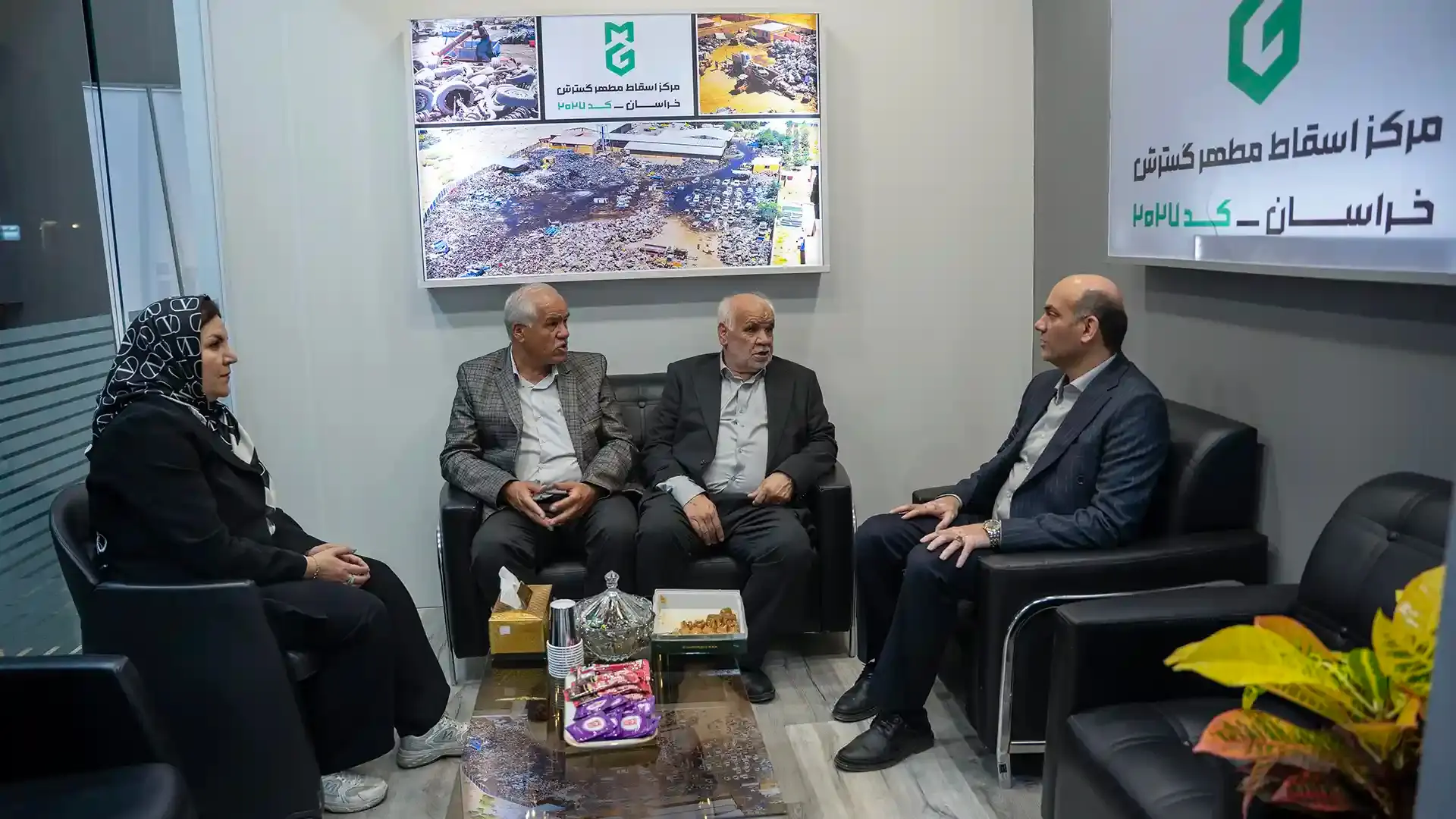 جلسه سران در نمایشگاه ماشین